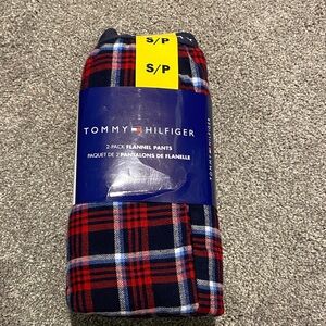 Tommy Hilfiger Plaid Flannel Pants in Red and Blue. And black. 2 pairs new pack